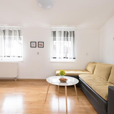 Apartmani Kod Marka Пожега Екстериор снимка