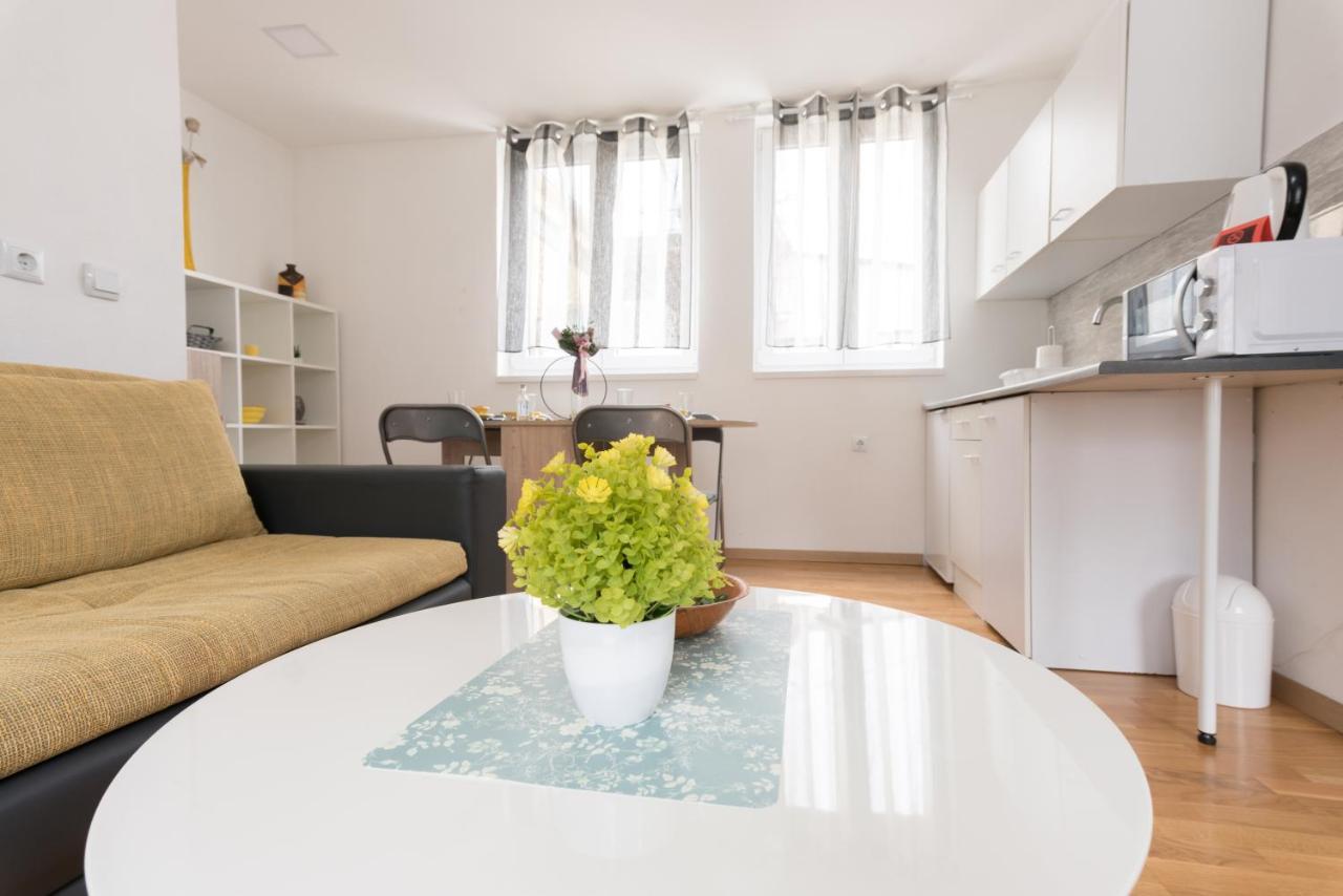 Apartmani Kod Marka Пожега Екстериор снимка