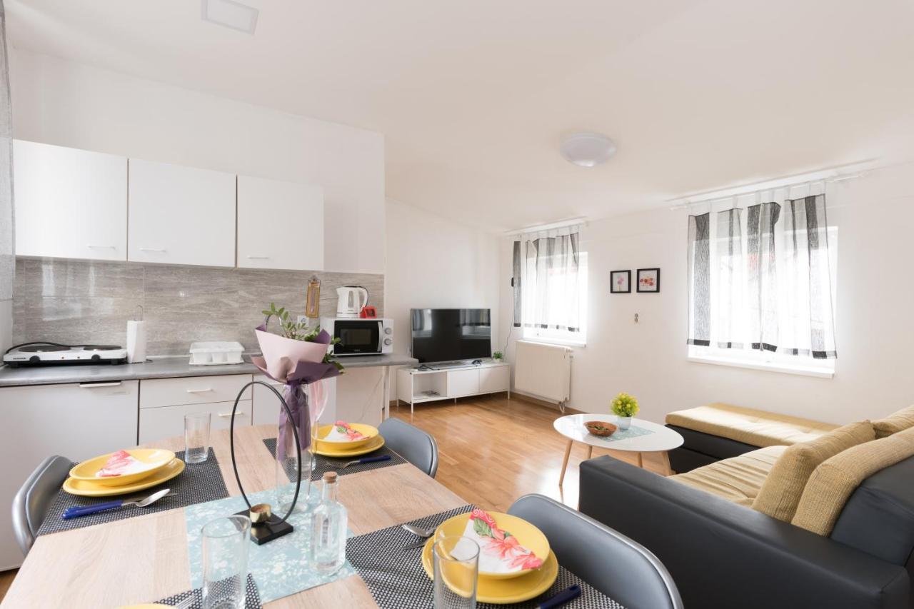 Apartmani Kod Marka Пожега Екстериор снимка