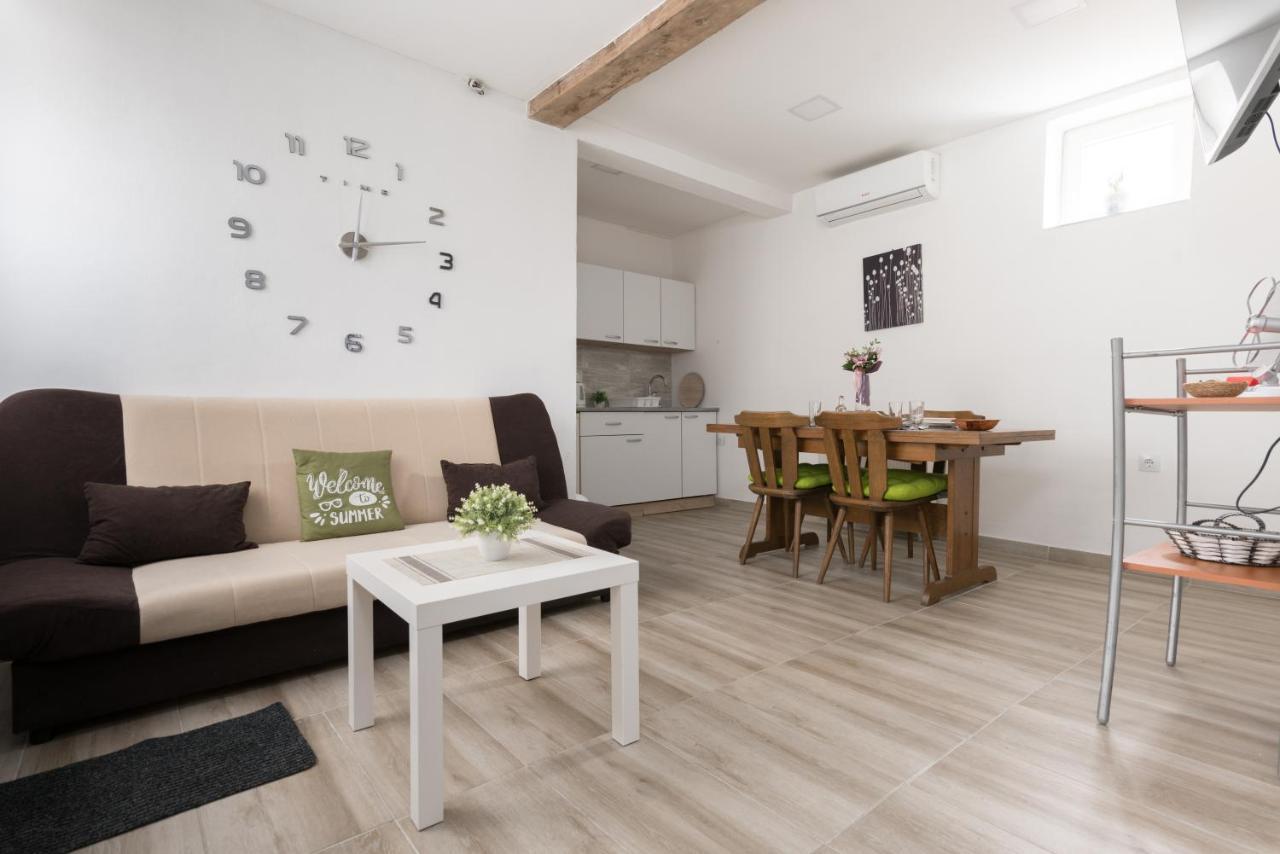 Apartmani Kod Marka Пожега Екстериор снимка