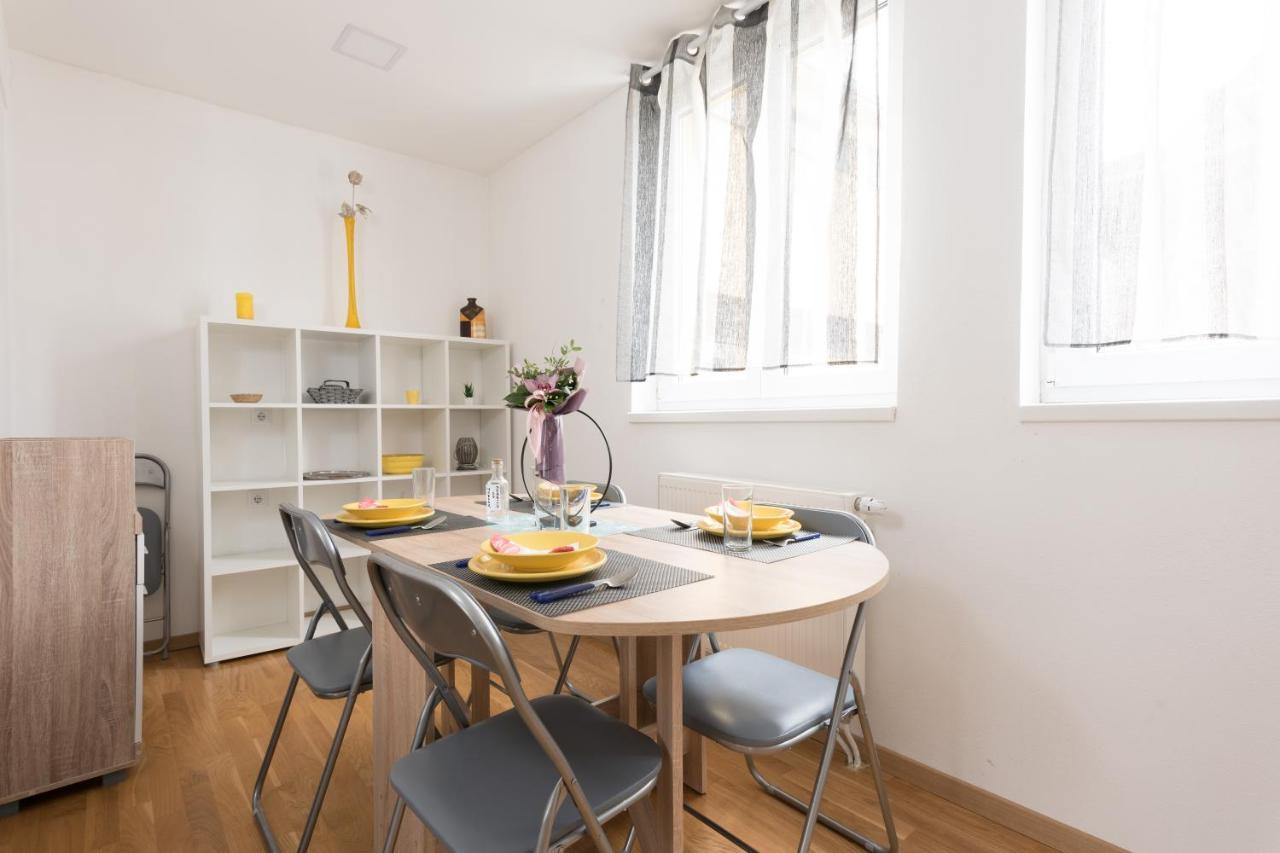 Apartmani Kod Marka Пожега Екстериор снимка